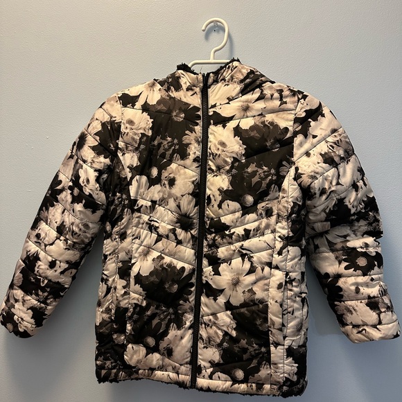 Girls winter jacket - Picture 2 of 4